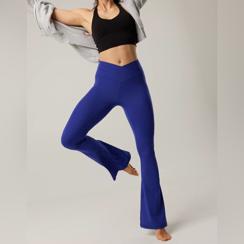 Aerie Blue Activewear Pants - Picture 1 of 6